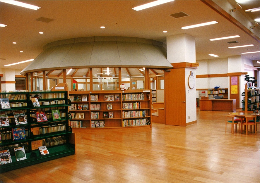 津山市立図書館 Public Library Of Tsuyama City